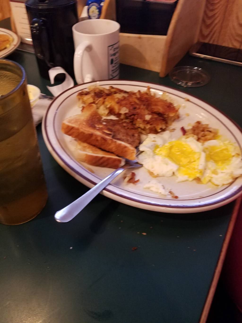 Yogis | restaurant | 2070 V W Ave E, Vicksburg, MI 49097, USA | 2696492431 OR +1 269-649-2431