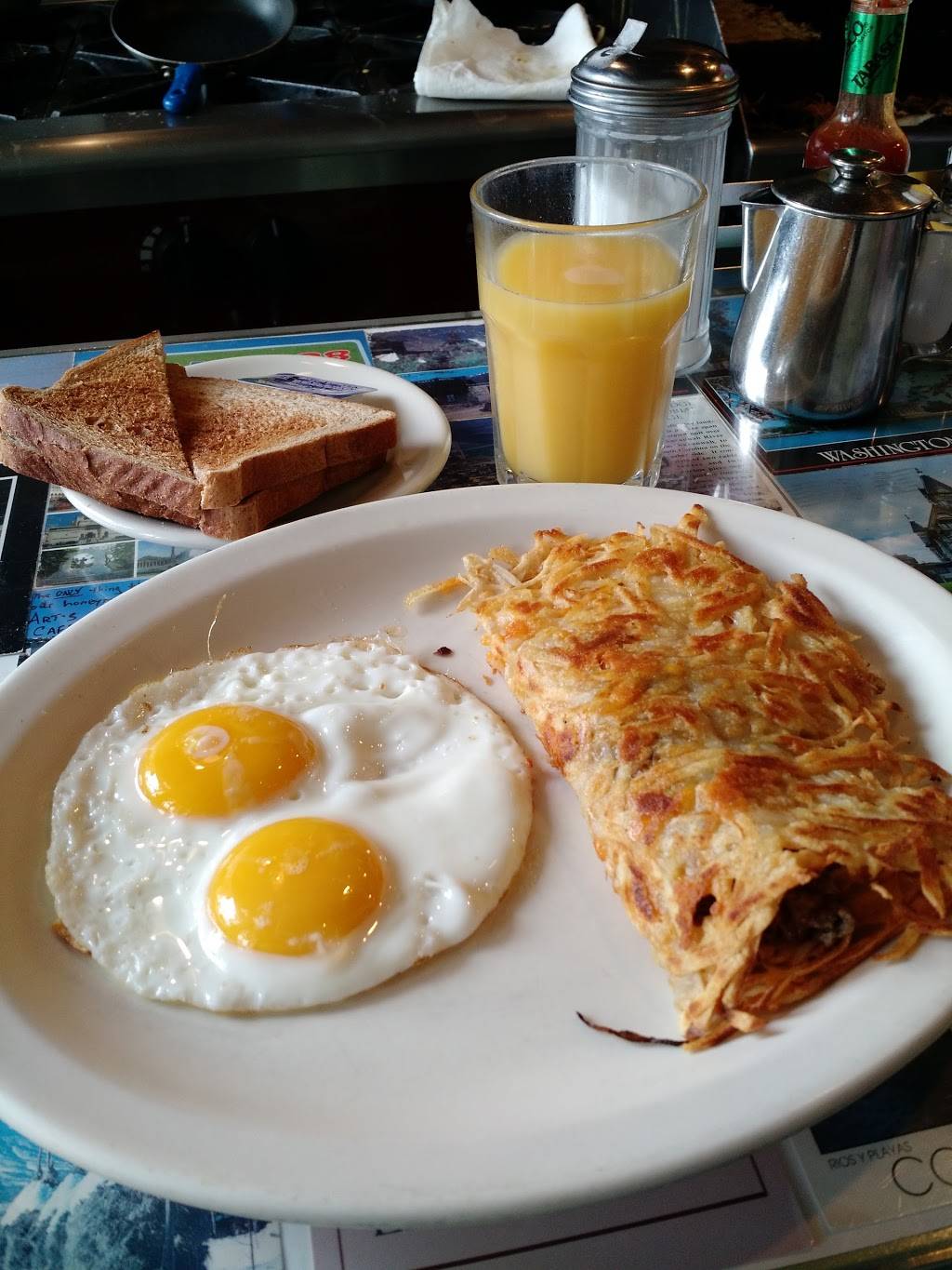 Arts Cafe | restaurant | 747 Irving St, San Francisco, CA 94122, USA | 4156657440 OR +1 415-665-7440