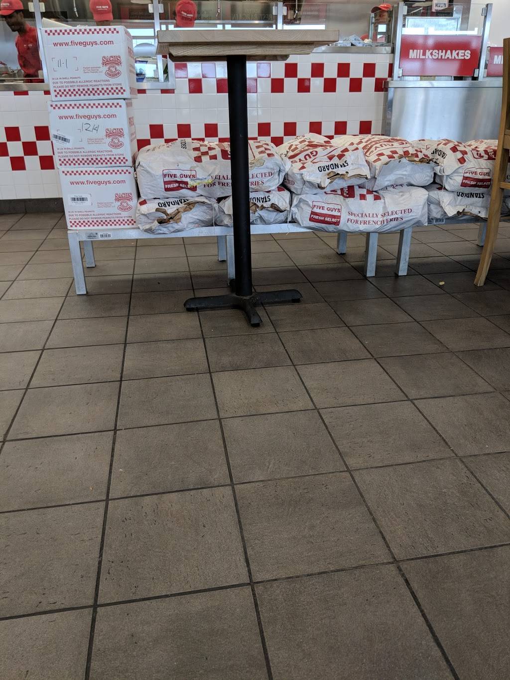 Five Guys | meal takeaway | 133 Margie Dr, Warner Robins, GA 31093, USA | 4789711239 OR +1 478-971-1239