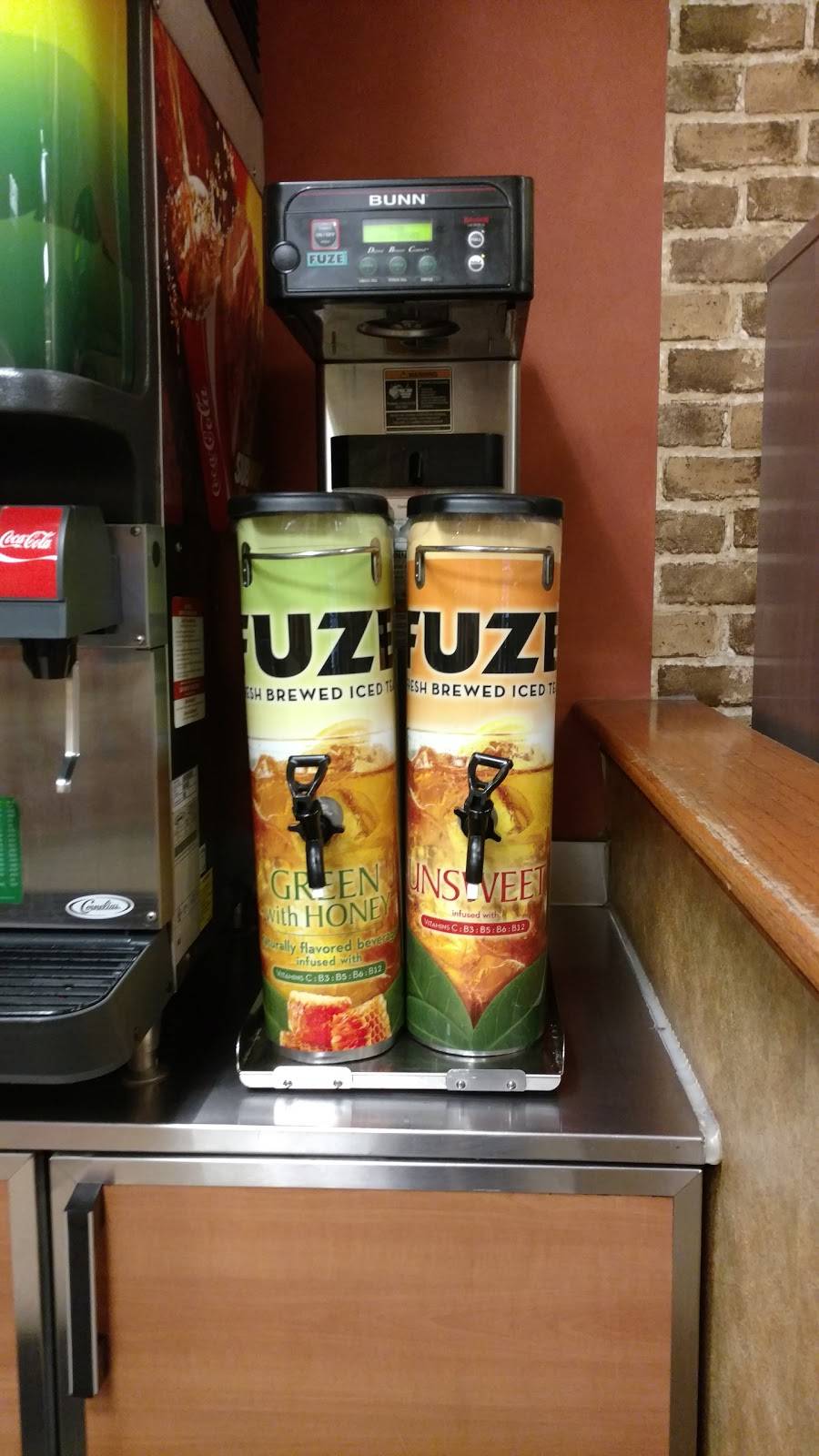 Subway Restaurants | restaurant | 3045 Columbia Pike A, Arlington, VA 22204, USA | 7038929191 OR +1 703-892-9191