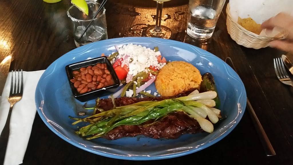 Cafe Con Leche | restaurant | 2714 N Milwaukee Ave, Chicago, IL 60647, USA | 7732894274 OR +1 773-289-4274