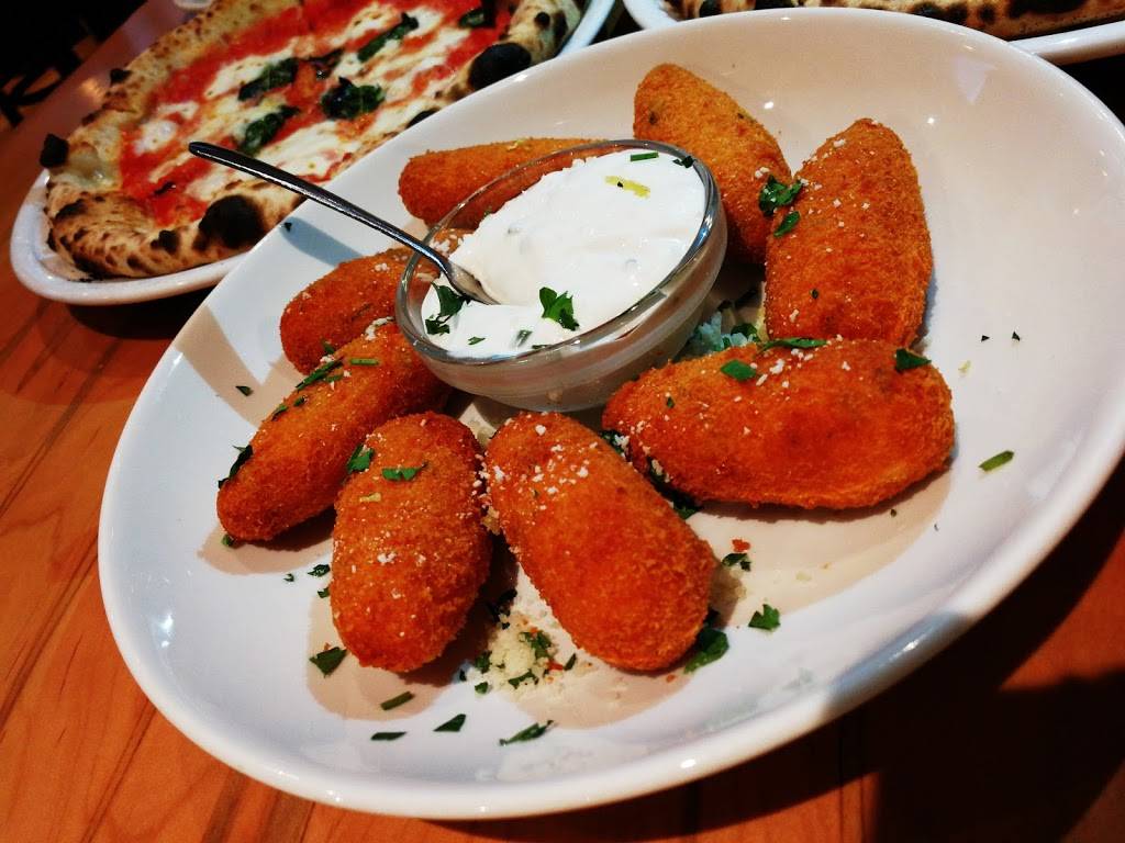 Tutta Bella | restaurant | 15600 NE 8th St Suite J1, Bellevue, WA 98008, USA | 4255027402 OR +1 425-502-7402