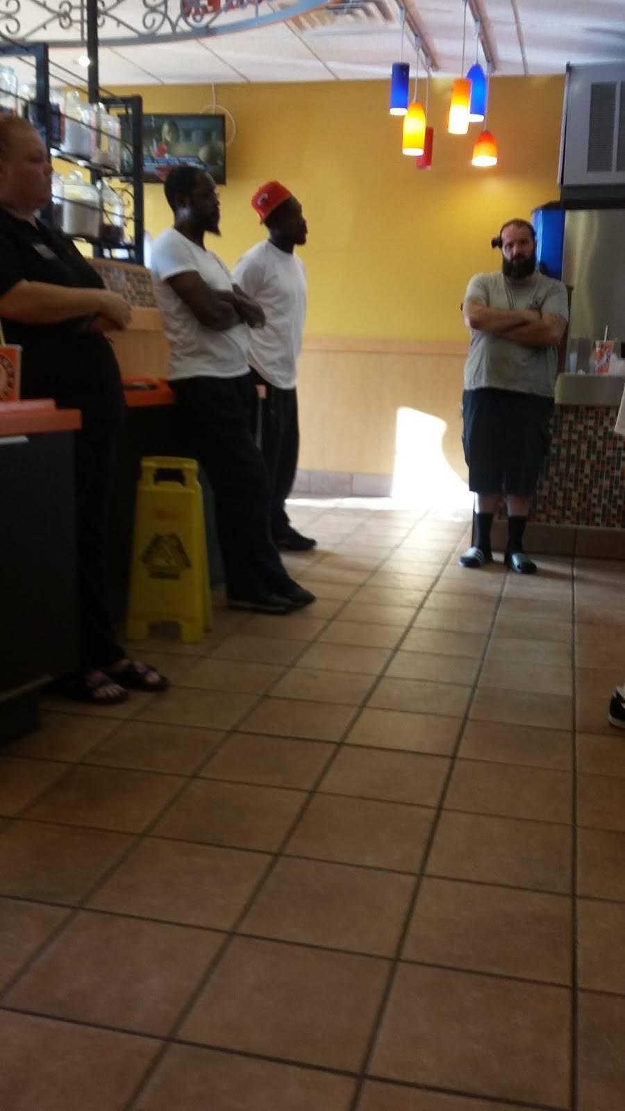 Popeyes Louisiana Kitchen | restaurant | 5317 Governor Ritchie Hwy, Brooklyn Park, MD 21225, USA | 4107892264 OR +1 410-789-2264