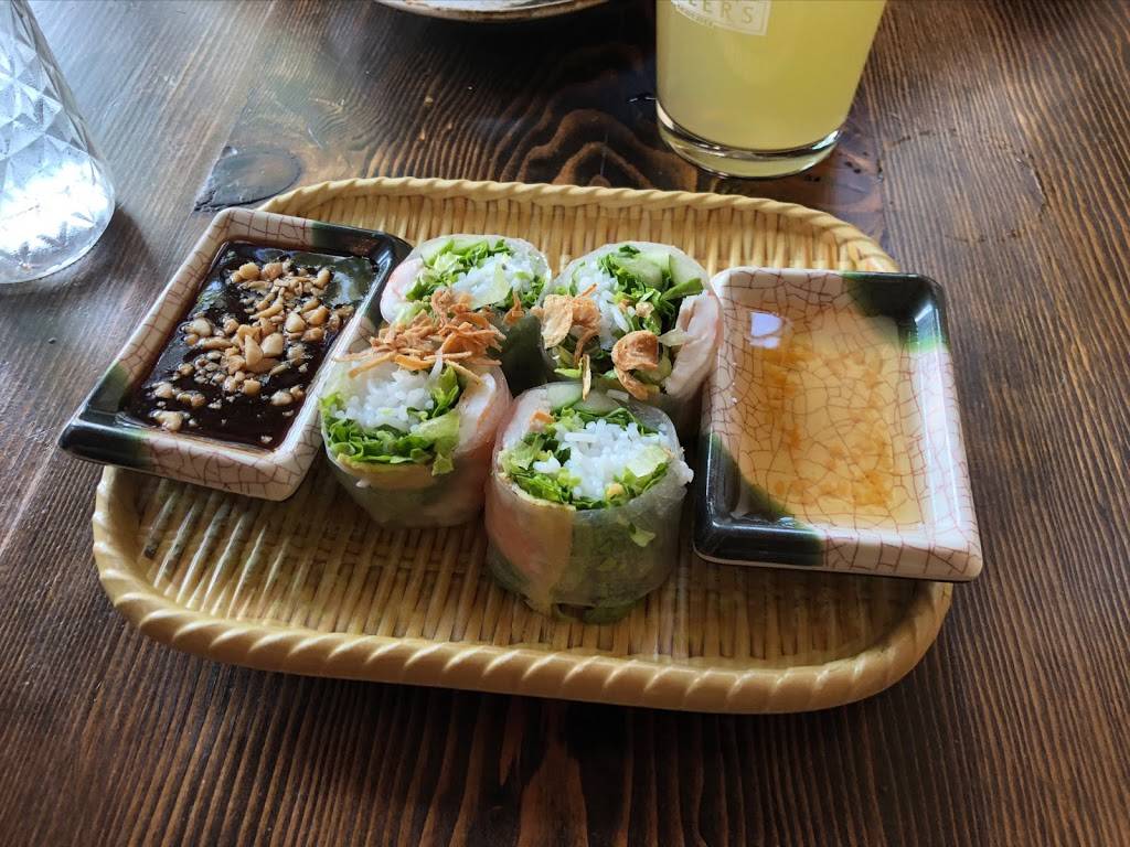 Bánh Mì and Bottles | meal takeaway | 712-14 South St, Philadelphia, PA 19147, USA | 2158001533 OR +1 215-800-1533