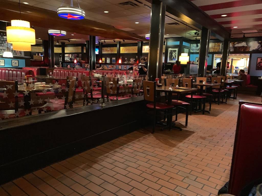 TGI Fridays | restaurant | 3340 Mall Loop Dr, Joliet, IL 60431, USA | 8152541882 OR +1 815-254-1882