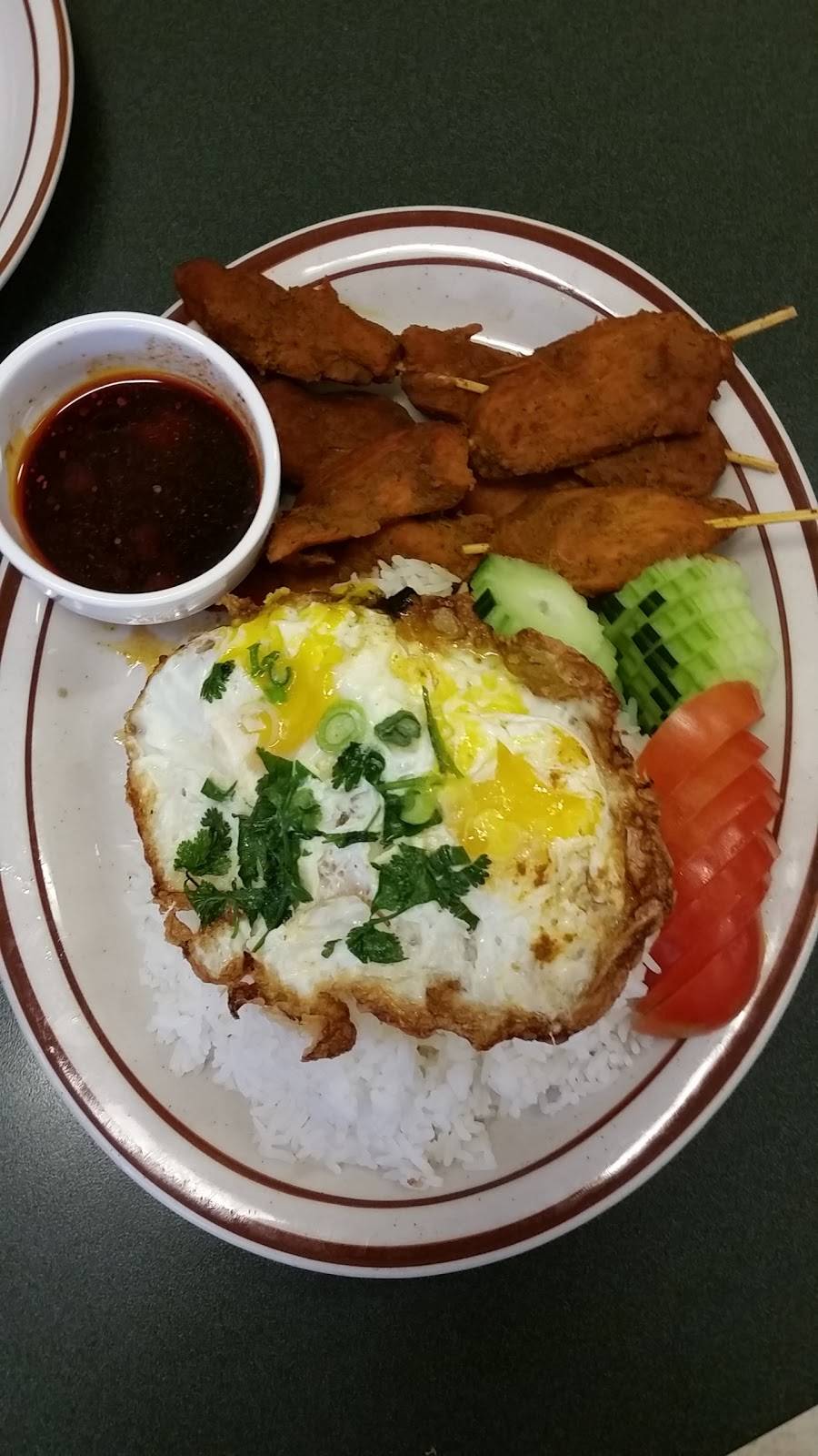 Thai Issan Restaurant and Mini-Mart | restaurant | 2644 W 4700 S, Salt Lake City, UT 84129, USA | 8014327903 OR +1 801-432-7903