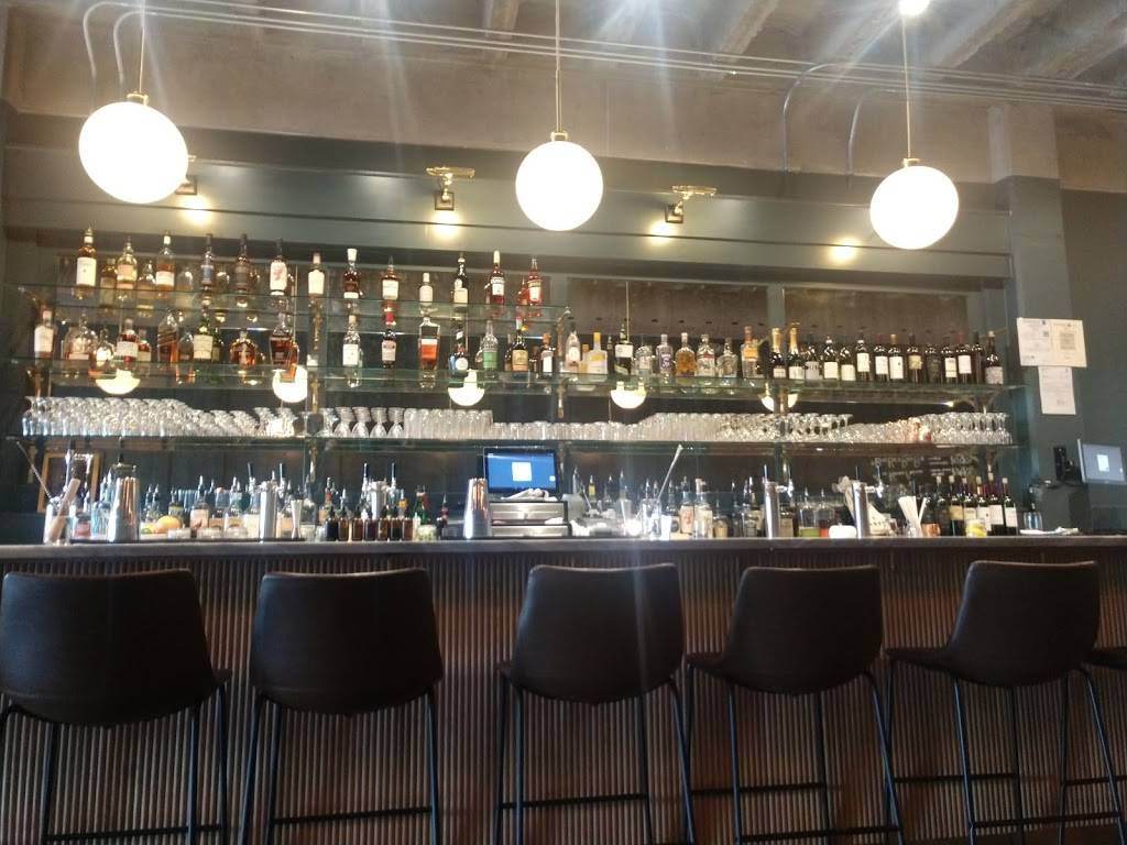 Squirrel’s Pizza | restaurant | 2218 Bull St, Savannah, GA 31401, USA | 9123357873 OR +1 912-335-7873