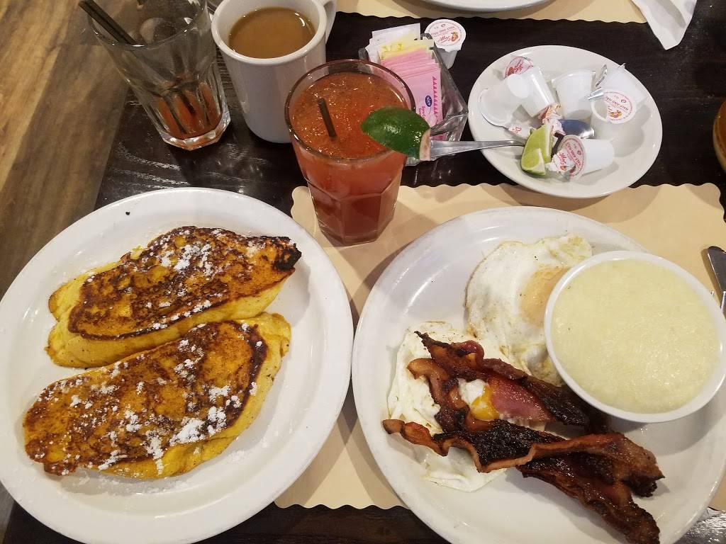 Hersheys Restaurant | restaurant | 17030 Oakmont Ave, Gaithersburg, MD 20877, USA | 3019489893 OR +1 301-948-9893