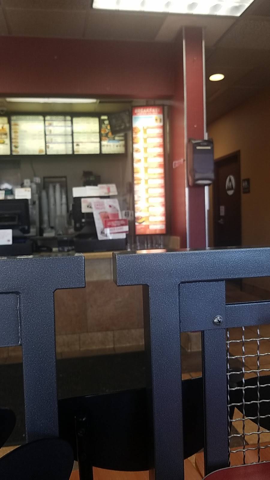 Jack in the Box | restaurant | 1075 S Main St, Red Bluff, CA 96080, USA | 5305292805 OR +1 530-529-2805