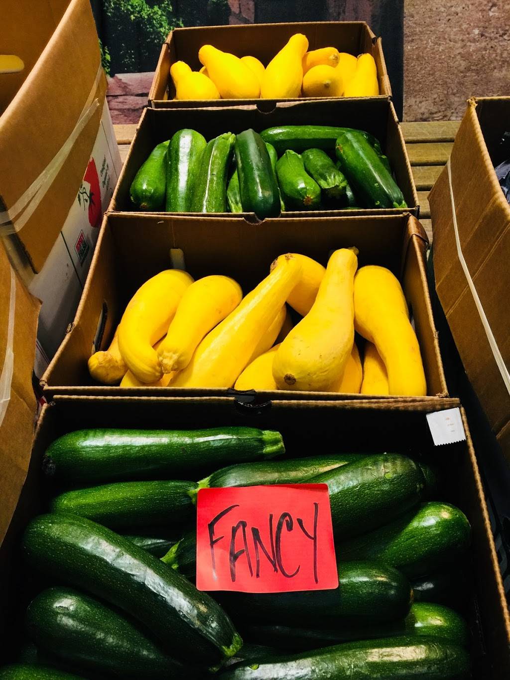 El Soto Deli & Grocery | meal takeaway | 1500 Tasker St, Philadelphia, PA 19145, USA | 2155153463 OR +1 215-515-3463