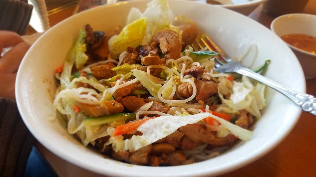 Saigon Noodle House | restaurant | 1136 S Diamond Bar Blvd, Diamond Bar, CA 91765, USA | 9098615020 OR +1 909-861-5020