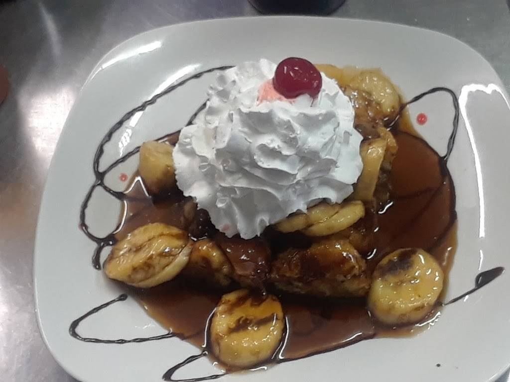 Strings Bar & Grill | restaurant | 183 George Waterman Rd, Johnston, RI 02919, USA | 4012339300 OR +1 401-233-9300