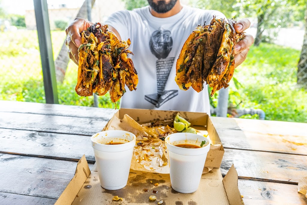 Tiagos Tacos | restaurant | 10786 Coral Way, Miami, FL 33165, USA | 7862121026 OR +1 786-212-1026