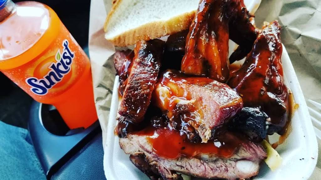 Big Daddys BBQ | restaurant | 4213 Cleveland St, Gary, IN 46408, USA | 2198889592 OR +1 219-888-9592