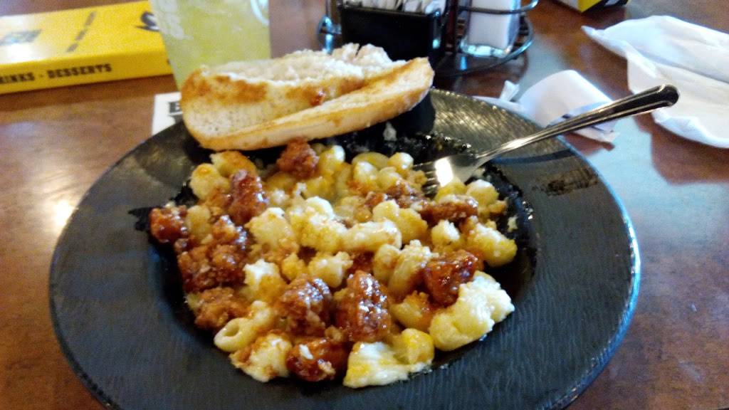 Buffalo Wild Wings | restaurant | 3780 Justin Rd, Highland Village, TX 75077, USA | 9729660800 OR +1 972-966-0800