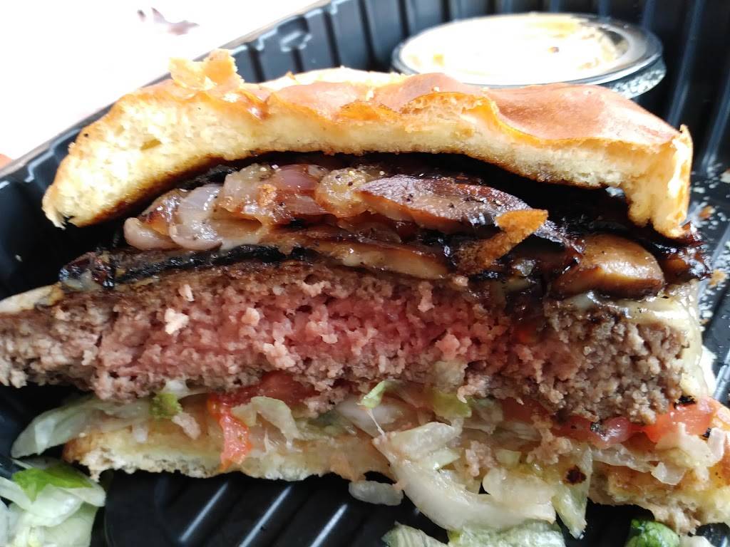 Hurricane Grill & Wings | meal takeaway | 4075 FL-7 #A1, Lake Worth, FL 33449, USA | 5613186107 OR +1 561-318-6107