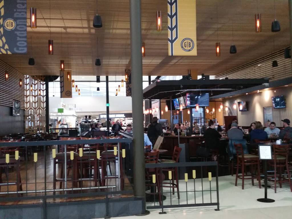 Gordon Biersch | restaurant | 3155 Worldgateway Pl, Detroit, MI 48242, USA | 7349410592 OR +1 734-941-0592