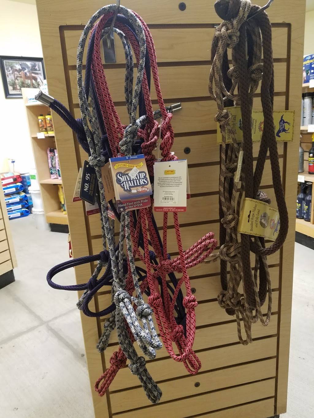 East Hill Feed & Supply | restaurant | 7500 Muller Rd, Bakersfield, CA 93307, USA | 6613635213 OR +1 661-363-5213