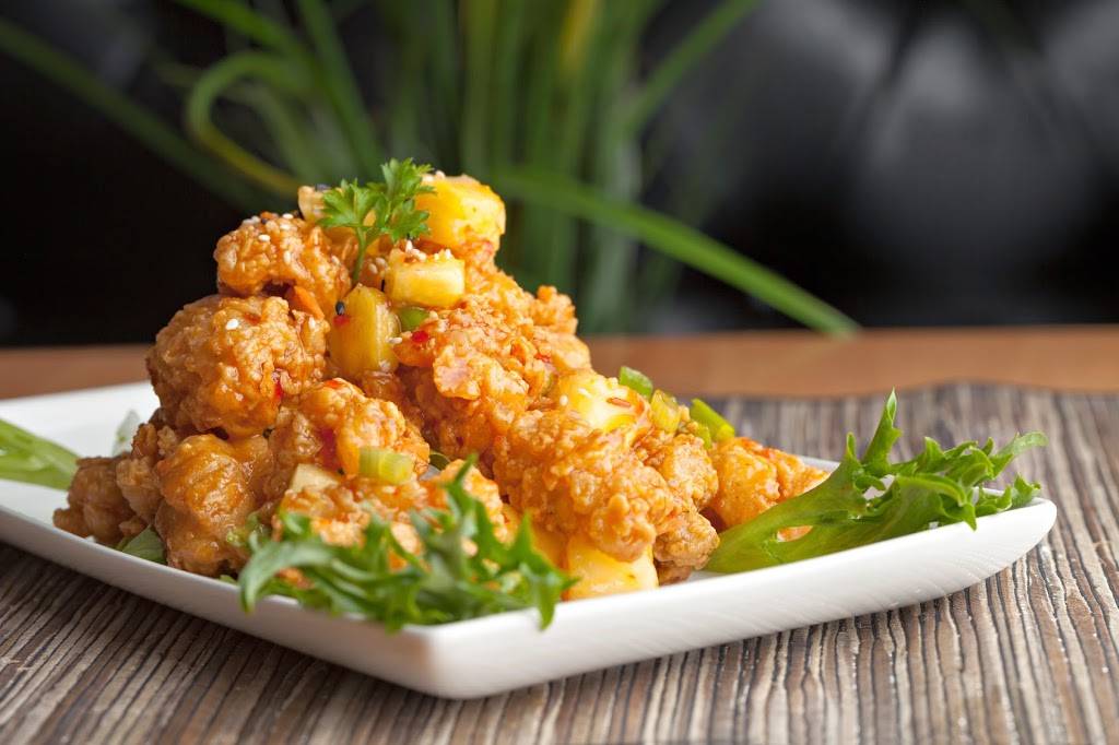 Koh Tao | restaurant | 377 Boulevard Sir-Wilfrid-Laurier, Mont-Saint-Hilaire, QC J3H 3P1, Canada | 4504648883 OR +1 450-464-8883