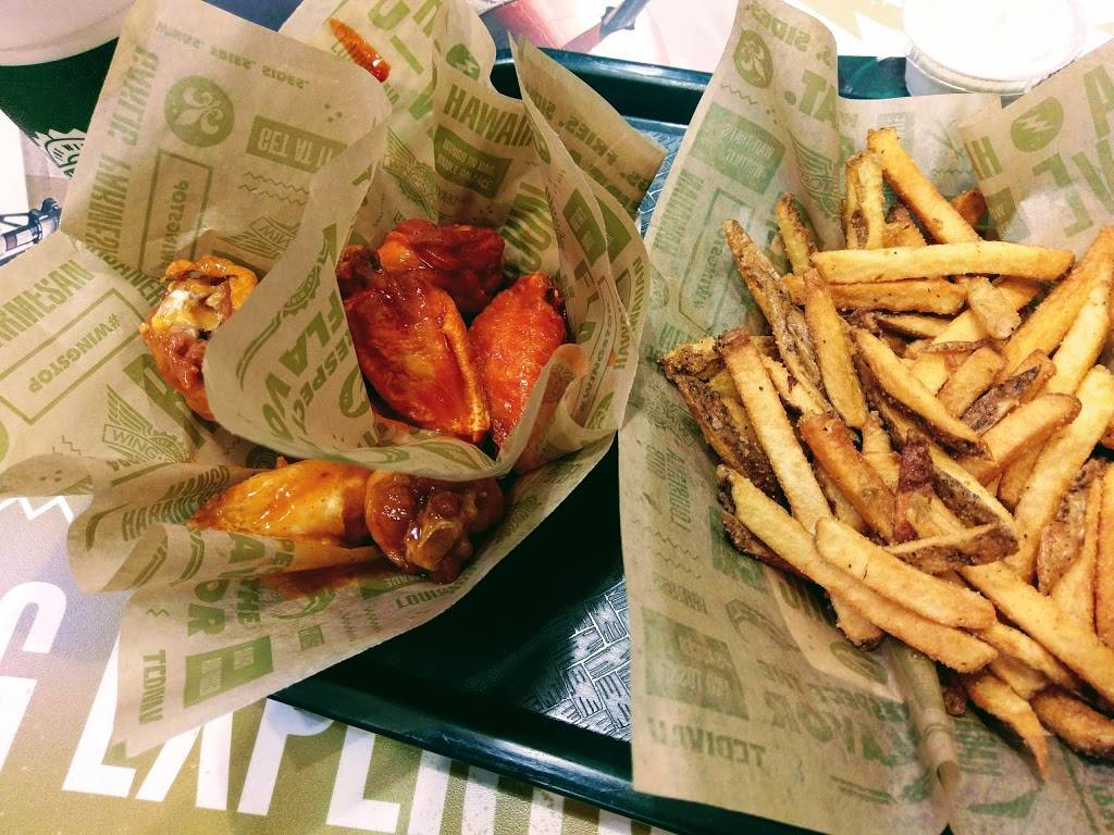 Wingstop | restaurant | 14215 Centreville Square B, Centreville, VA 20121, USA | 7038669464 OR +1 703-866-9464