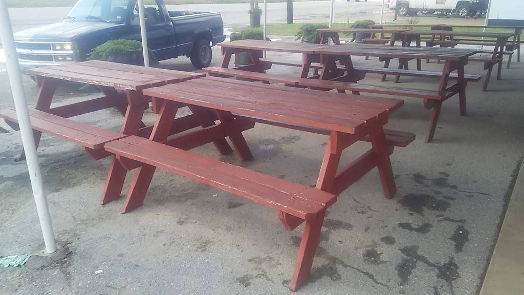 Branding Iron Hamburger | restaurant | 14226 Hempstead Rd, Houston, TX 77040, USA | 7134620382 OR +1 713-462-0382