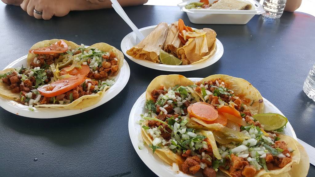 Taqueria El Cazador | restaurant | 3414 Governors Dr SW, Huntsville, AL 35805, USA | 2566988682 OR +1 256-698-8682