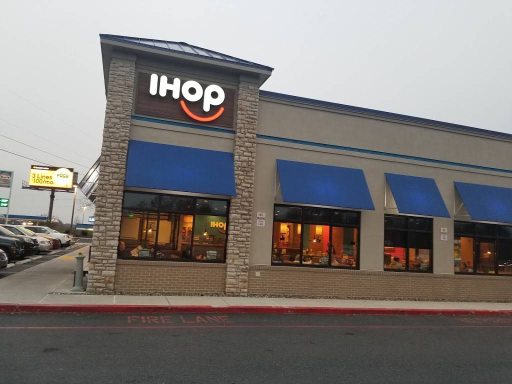 IHOP | restaurant | 4002 Union Deposit Rd, Harrisburg, PA 17109, USA | 7176525690 OR +1 717-652-5690