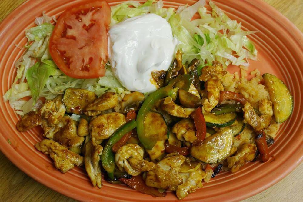 Los Cazadores | restaurant | 637 Ohio Pike, Cincinnati, OH 45245, USA | 5138436195 OR +1 513-843-6195