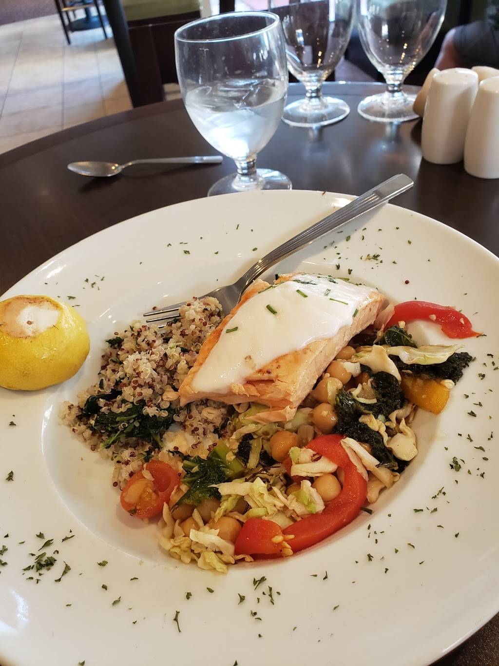 The Garden Grille & Bar | restaurant | 4975 Wiley Post Way, Salt Lake City, UT 84116, USA | 8015199000 OR +1 801-519-9000