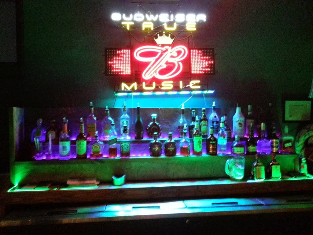 Leonardos | night club | 2425 E Orangethorpe Ave, Fullerton, CA 92831, USA | 7148799222 OR +1 714-879-9222