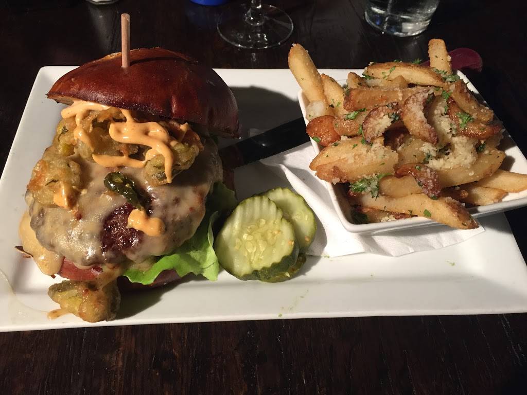 Burgerhaus - Indianapolis | restaurant | 335 W 9th St D, Indianapolis, IN 46202, USA | 3174344287 OR +1 317-434-4287