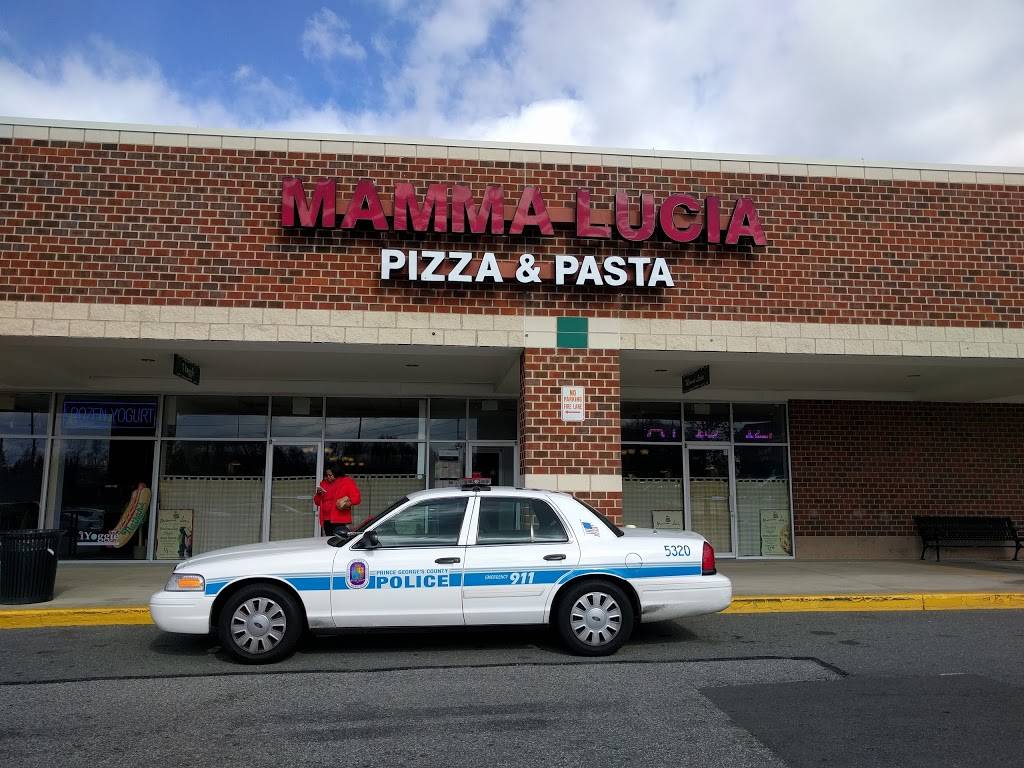 Mamma Lucia | restaurant | 4734 Cherry Hill Rd, College Park, MD 20740, USA | 3015130605 OR +1 301-513-0605