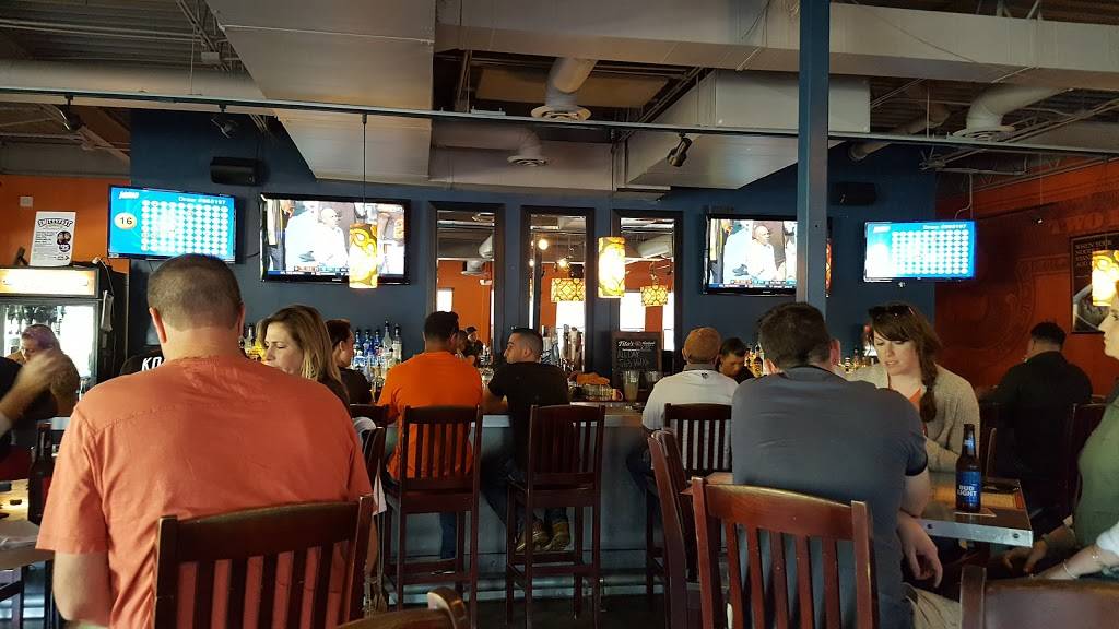 Two Bucks | restaurant | 36931 Detroit Rd, Avon, OH 44011, USA | 4409378647 OR +1 440-937-8647