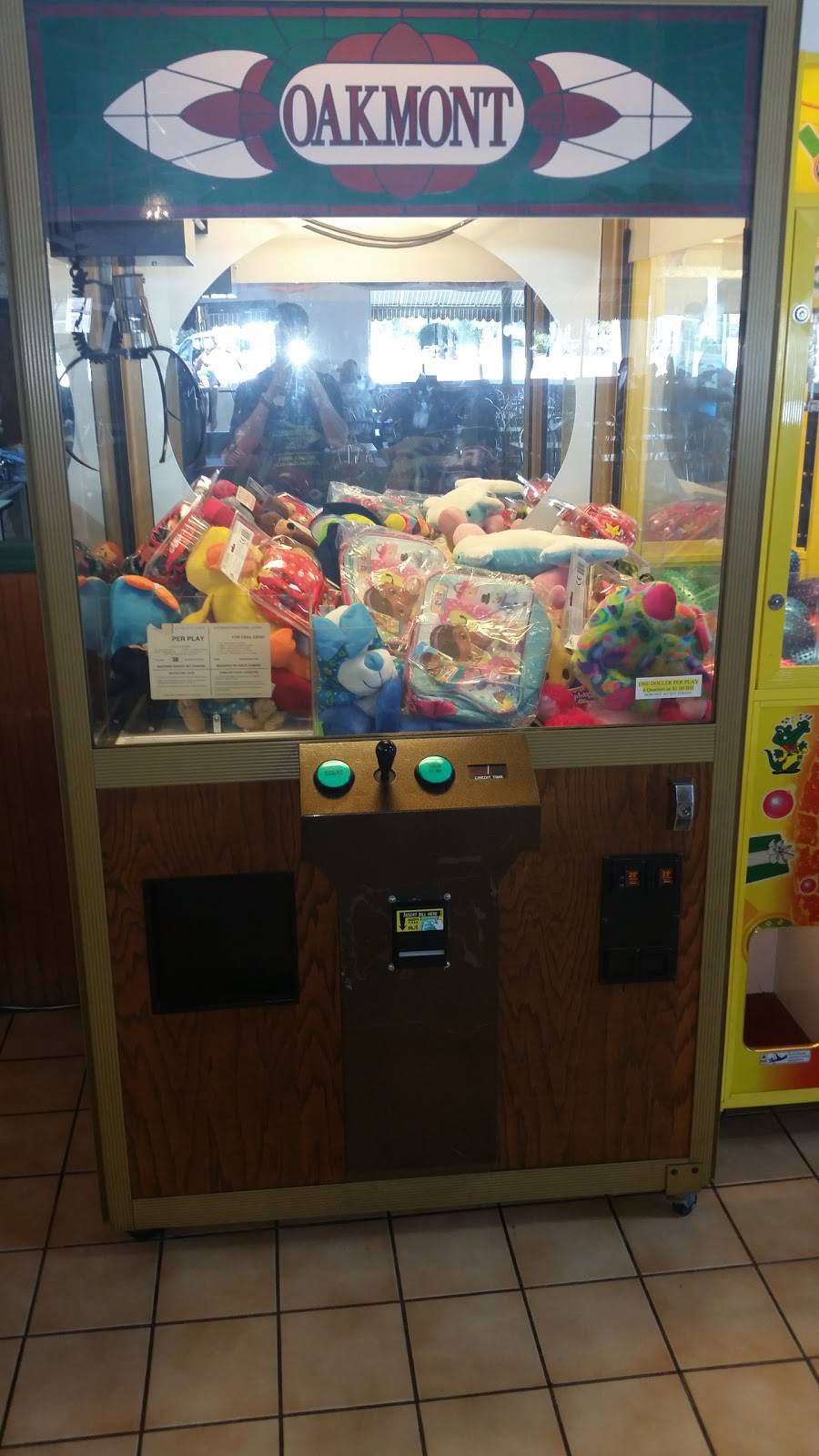 Uncle Howies Pizza | restaurant | 800 E Lugonia Ave a, Redlands, CA 92374, USA | 9097984068 OR +1 909-798-4068