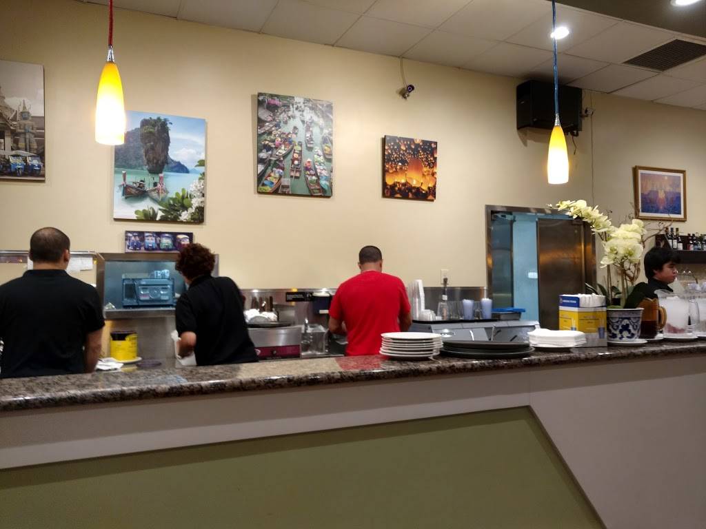 Jumpa Thai Cuisine | restaurant | 12085 Brookhurst St, Garden Grove, CA 92840, USA | 7145371076 OR +1 714-537-1076