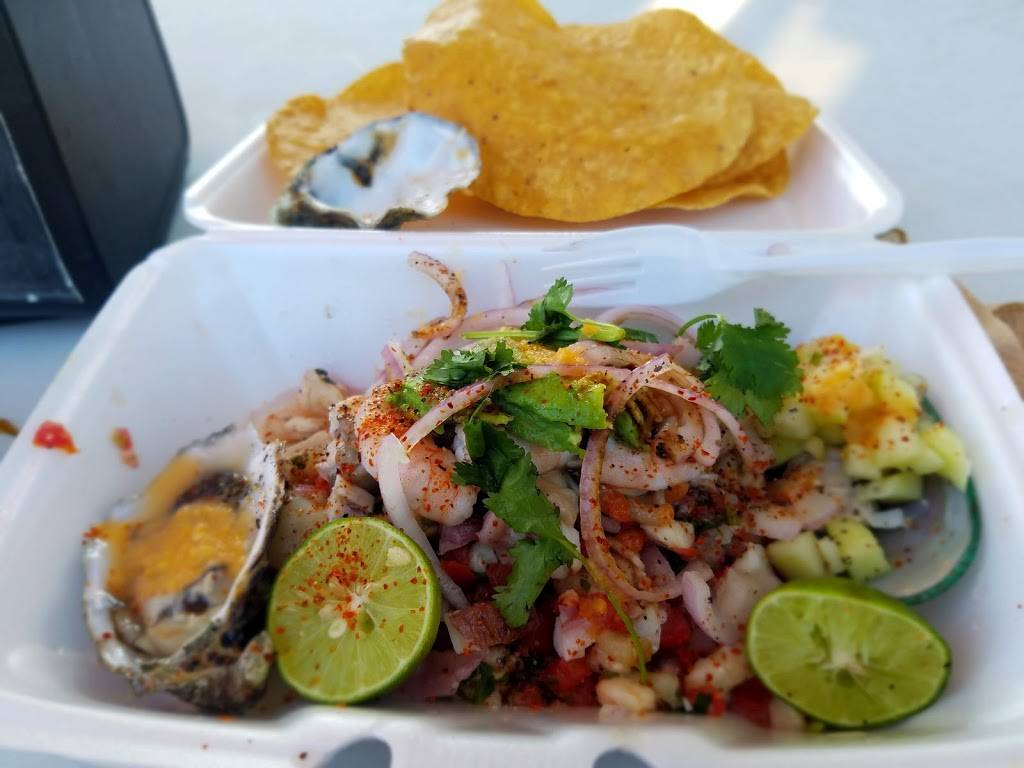 La Jolla Shrk | restaurant | 1900 Kearney Ave, San Diego, CA 92113, USA | 6195872527 OR +1 619-587-2527