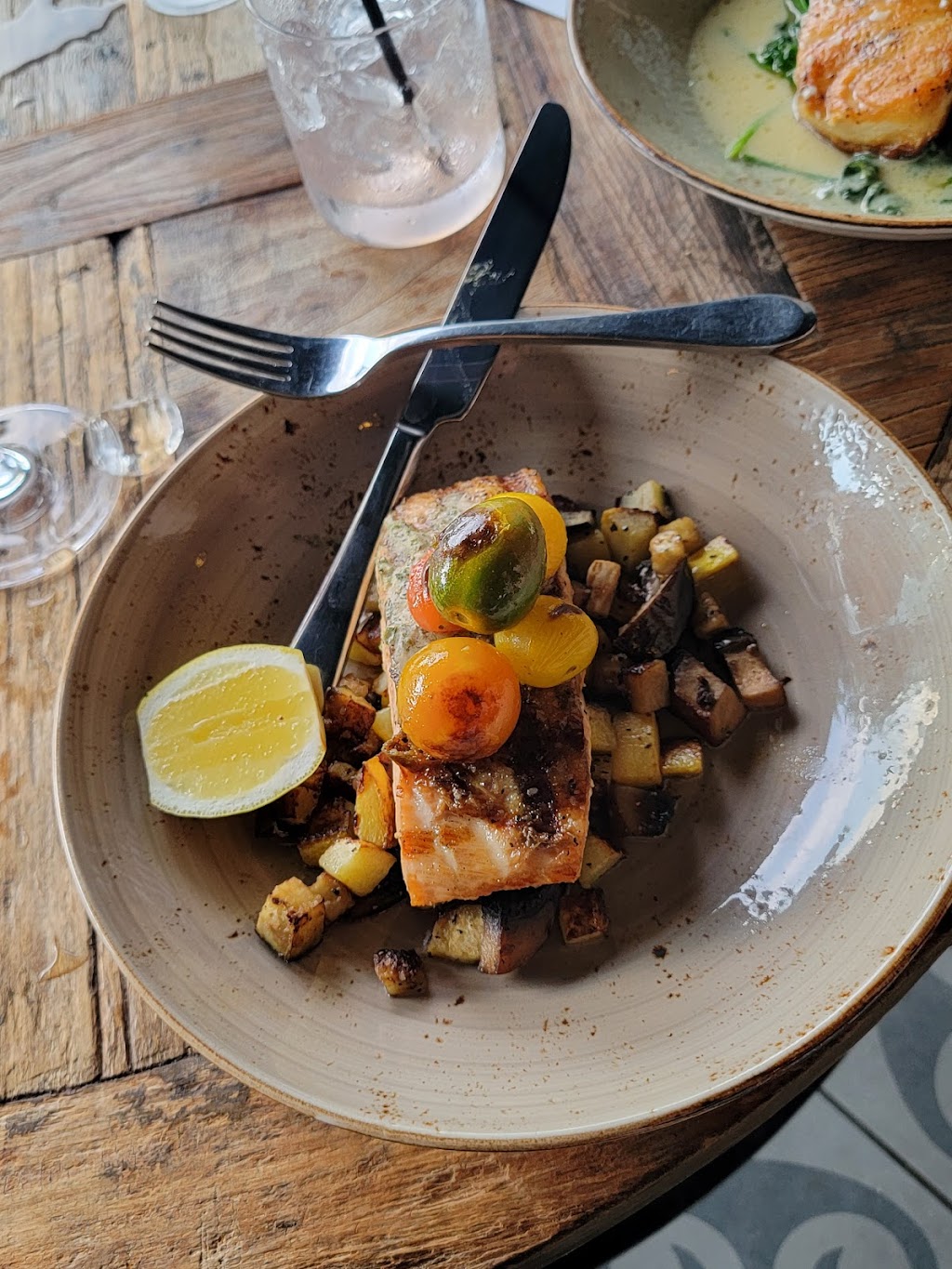 Group Therapy | restaurant | 400 Lavaca St, Austin, TX 78701, USA | 5125429292 OR +1 512-542-9292