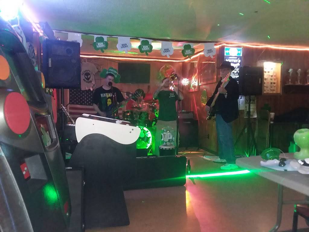 Whiteys Tavern | restaurant | 4243 Erie Ave SW, Navarre, OH 44662, USA | 3308792444 OR +1 330-879-2444