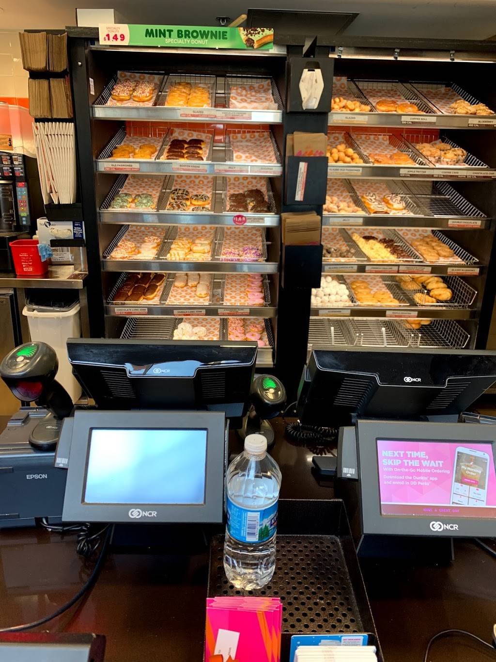 Dunkin Donuts | restaurant | 1996 2nd St, Highland Park, IL 60035, USA | 8477488931 OR +1 847-748-8931
