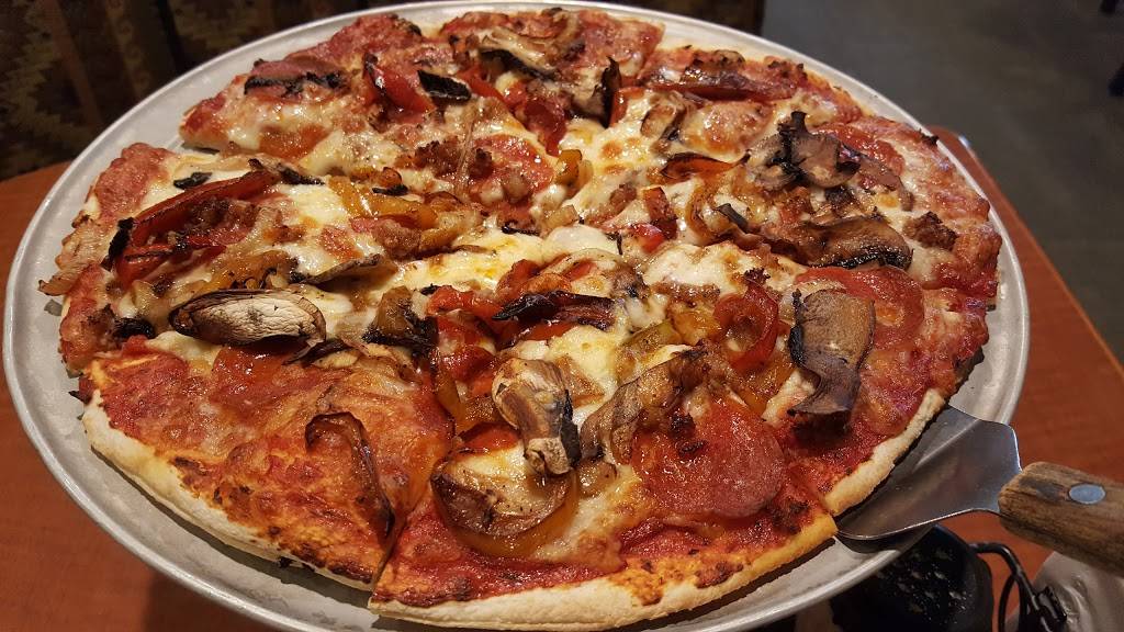 Rubicon Pizza | restaurant | 6001 Northstar Dr, Truckee, CA 96161, USA | 5305622199 OR +1 530-562-2199