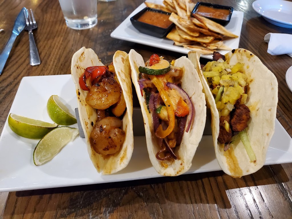 Beehive Neighborhood Hangout | restaurant | 220 Minorca Rd, Hot Springs Village, AR 71909, USA | 5017778176 OR +1 501-777-8176