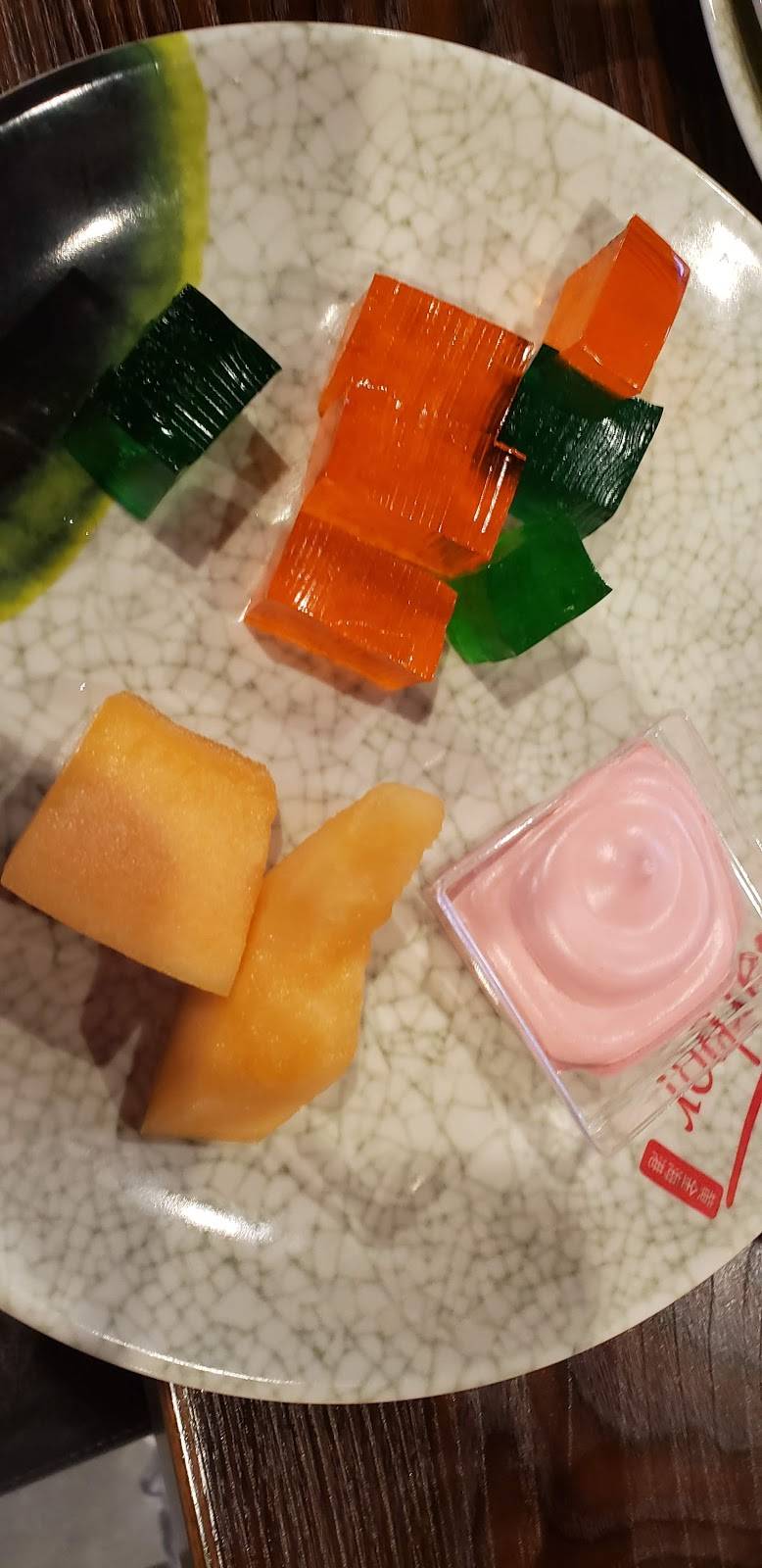 Golden Harbor Buffet | restaurant | 3273 W Shaw Ave, Fresno, CA 93711, USA | 5592218882 OR +1 559-221-8882