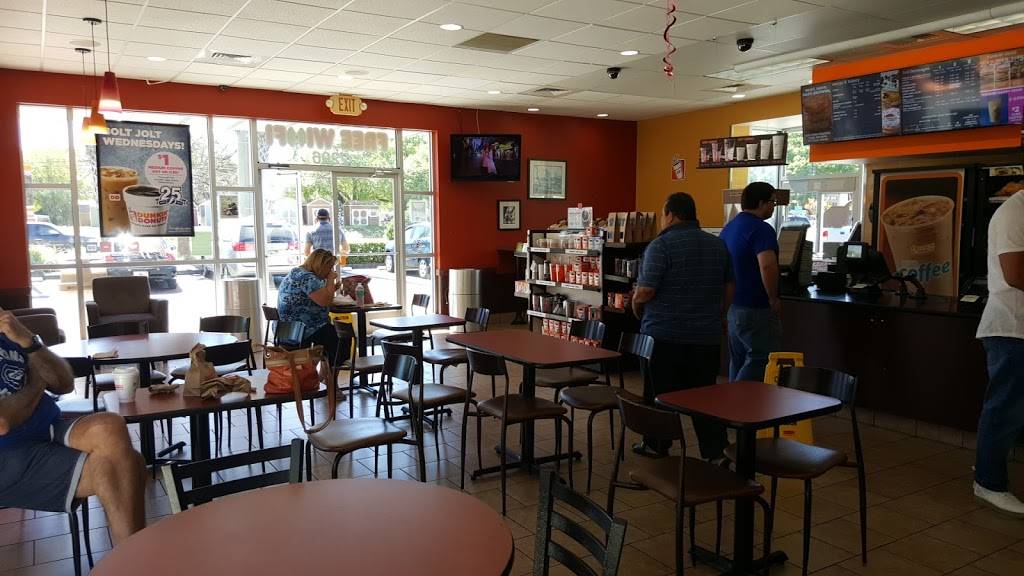 Dunkin Donuts | cafe | 2206 E Brandon Blvd, Valrico, FL 33594, USA | 8135712425 OR +1 813-571-2425