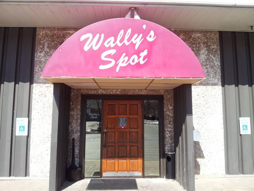 Wallys Spot Supper Club | restaurant | 1979 Main St, Green Bay, WI 54302, USA | 9204687924 OR +1 920-468-7924