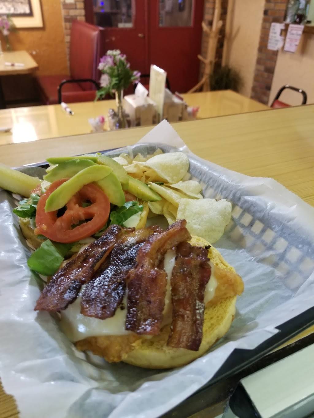 The 300 Grill | restaurant | 68290 S Main St, Iron River, WI 54847, USA | 7153724400 OR +1 715-372-4400