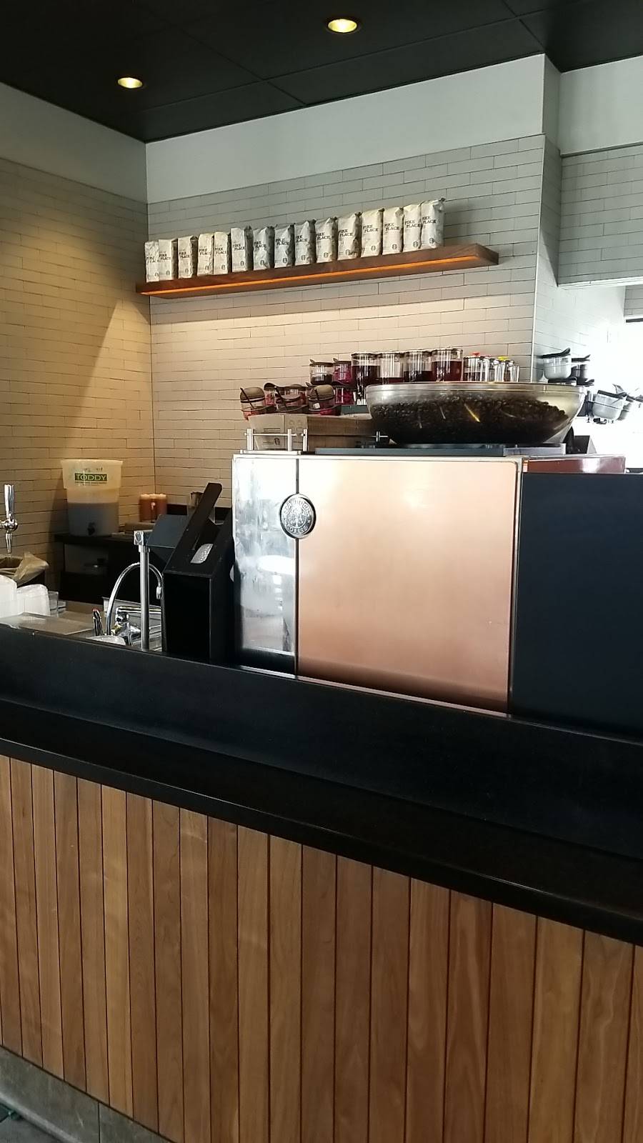 Starbucks | cafe | 810 Palm Bay Rd NE, Palm Bay, FL 32905, USA | 3219512512 OR +1 321-951-2512