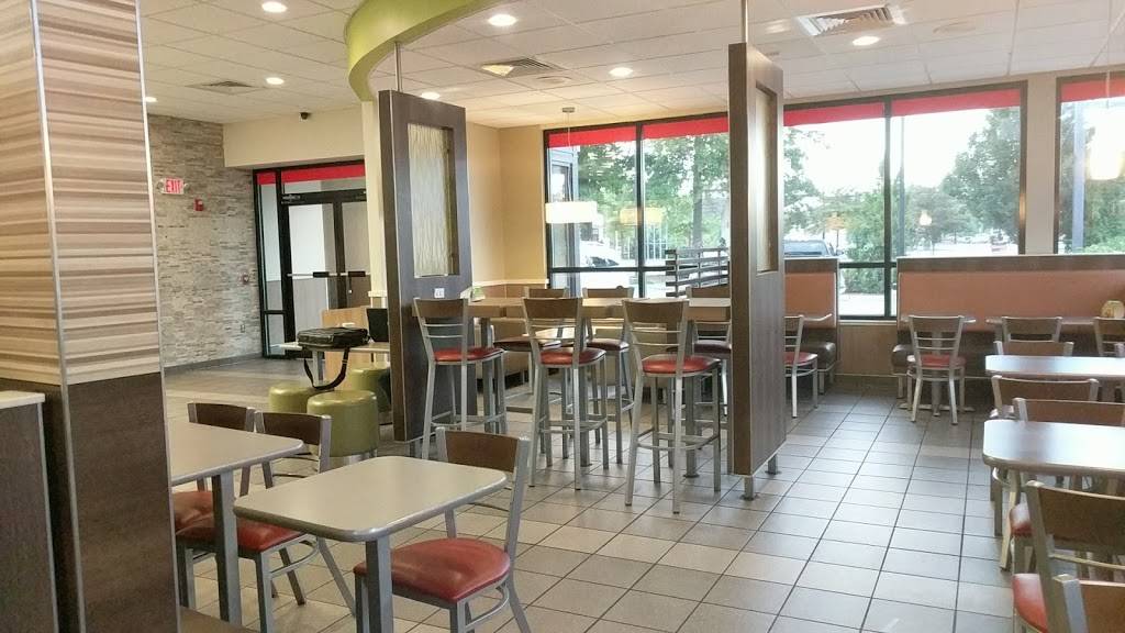 Burger King | restaurant | 15 Hall St, Concord, NH 03301, USA | 6032235014 OR +1 603-223-5014