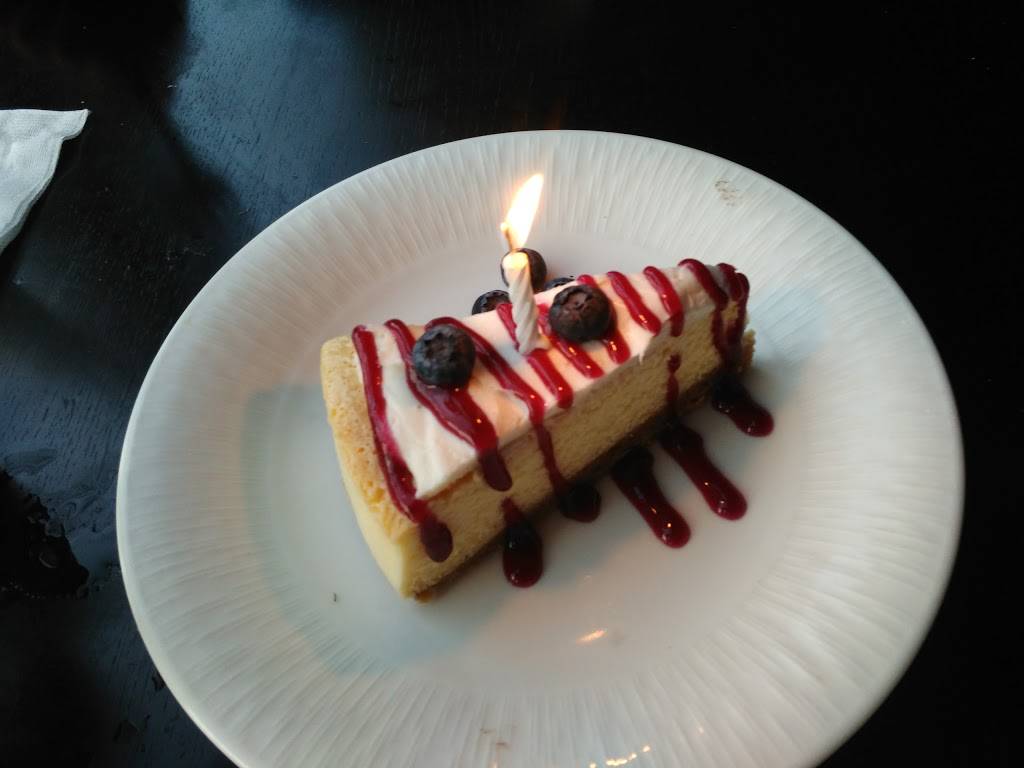 Zarletti Mequon | restaurant | 1515 W Mequon Rd, Mequon, WI 53092, USA | 2622415990 OR +1 262-241-5990