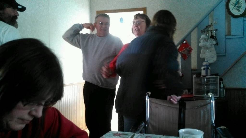 Carols Bar & Grill | restaurant | 103 Guard St, Wauzeka, WI 53826, USA | 6088756151 OR +1 608-875-6151