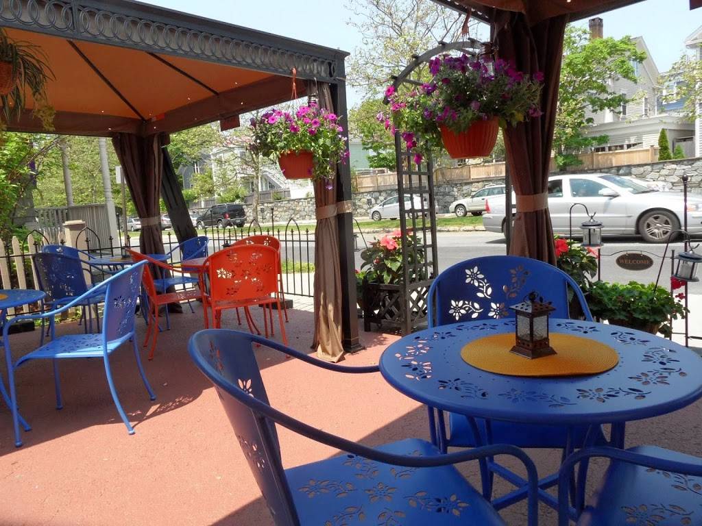 Genies Hookah Lounge - A BYOB middle eastern Restaurant | night club | 94 William St, Newport, RI 02840, USA | 4016193770 OR +1 401-619-3770